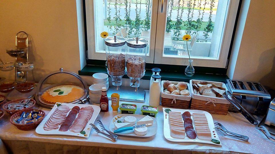 Fidelitas Hotel Sfântu-Gheorghe Dış mekan fotoğraf